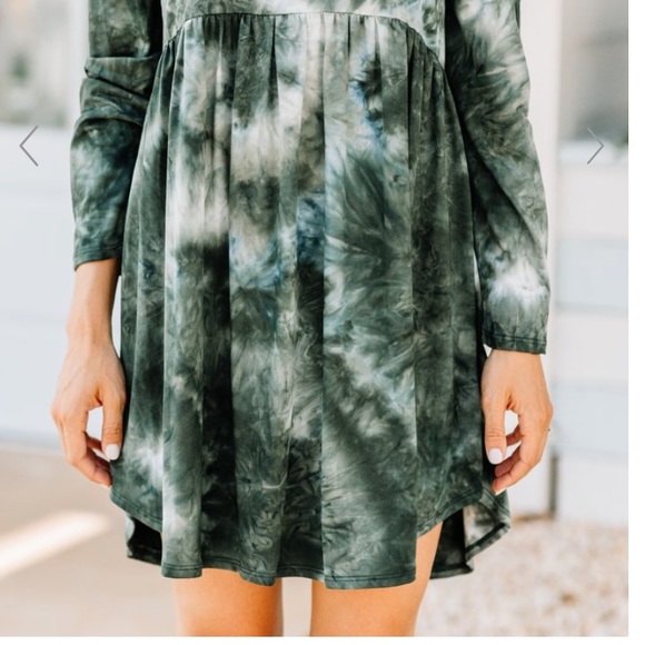 SALE! Long Sleeve Tie Dye Midi Dress Sz M - Picture 4 of 7